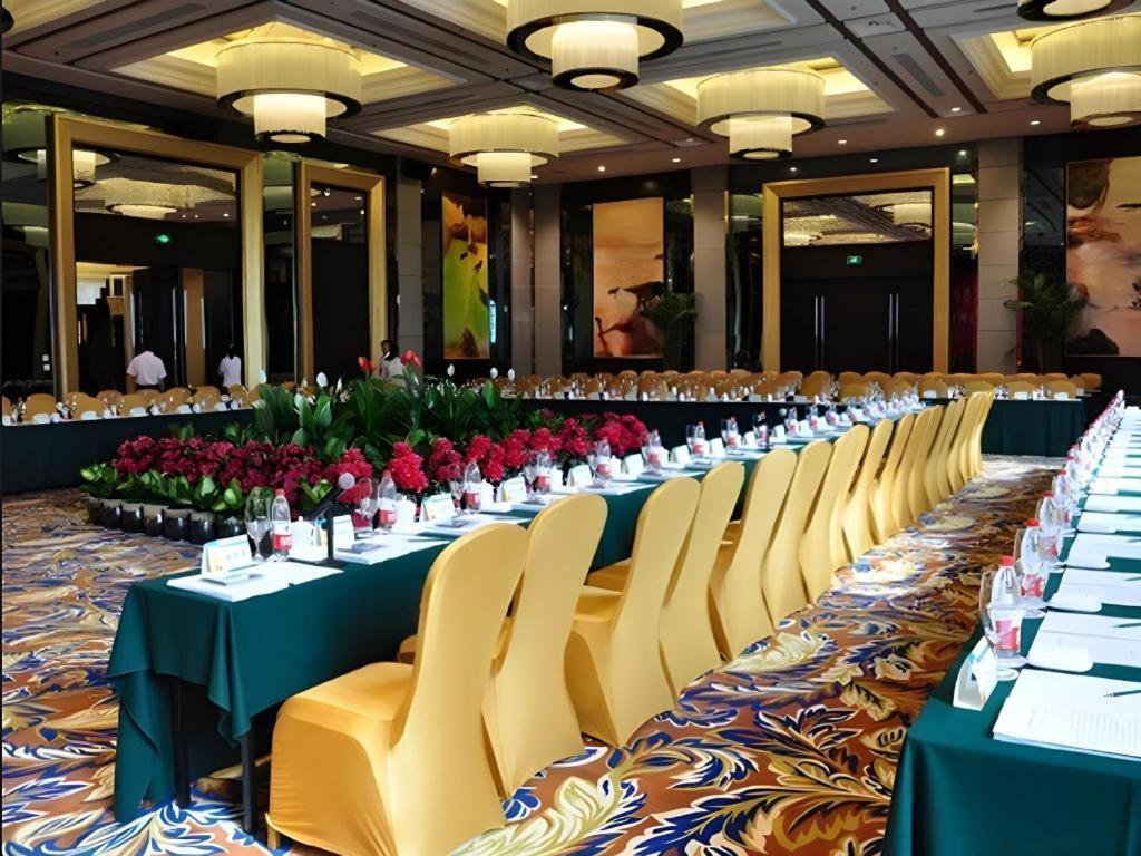 Country Garden Phoenix Hotel 瀋陽 エクステリア 写真